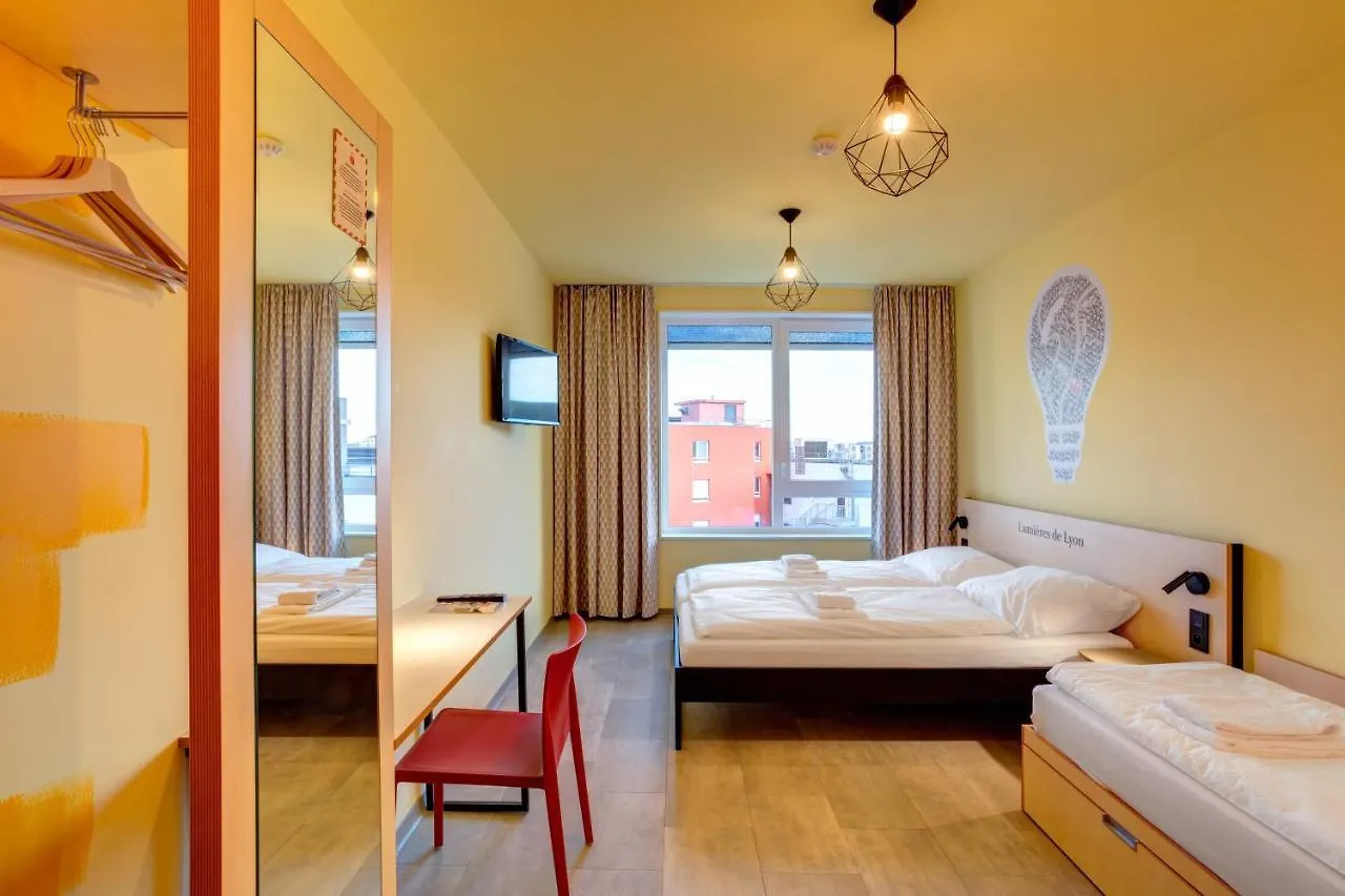 MEININGER Hotel Lyon Centre Berthelot 2*,  France